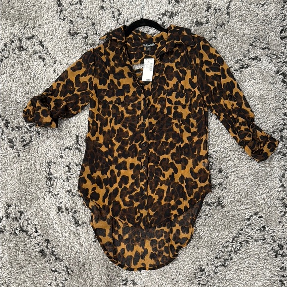 Leopard Print Button-Up Blouse - Picture 1 of 3